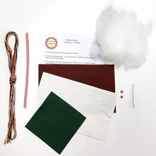 Load image into Gallery viewer, Corinne Lapierre - Mini Felt Craft Kit - Christmas Pudding