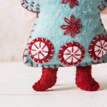 Load image into Gallery viewer, Corinne Lapierre - Felt Craft Kit - Scandinavian Angels