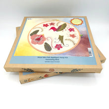 Load image into Gallery viewer, Corinne Lapierre - Applique Hoop Craft Kit Hummingbird