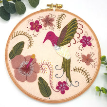 Load image into Gallery viewer, Corinne Lapierre - Applique Hoop Craft Kit Hummingbird