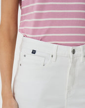 Load image into Gallery viewer, Crew Clothing - Cropped Jeans in White