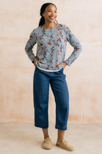Load image into Gallery viewer, Lily & Me - Herbarium Print Fleur Jumper in Grey