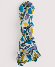 Load image into Gallery viewer, Sea Salt - Larissa Shirt in Zennor Blooms Chalk