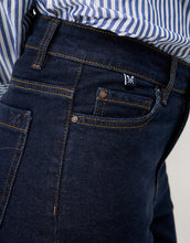 Load image into Gallery viewer, Crew Clothing - Girlfriend Jeans in Dark Wash