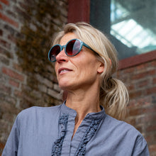 Load image into Gallery viewer, Have A Look - Sunglasses Diva in Lagoon