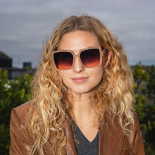 Load image into Gallery viewer, Have A Look - Sunglasses Square XL in Black