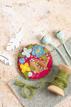 Load image into Gallery viewer, Hawthorn Handmade - Wren Brooch Felt Craft Kit