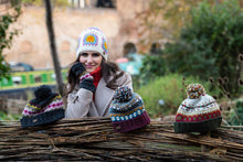 Load image into Gallery viewer, Kusan - PK2420 Crochet Beanie - Patch White