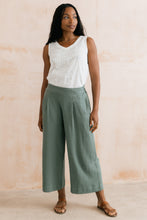 Load image into Gallery viewer, Lily & Me - Alicia Embroidered Vest in White