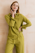 Load image into Gallery viewer, Lily & Me - Savannah Seersucker Shirt in Lime