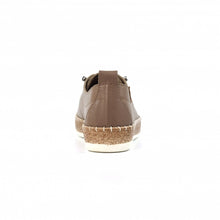 Load image into Gallery viewer, Lunar - Evie Leather Plimsoll in Taupe