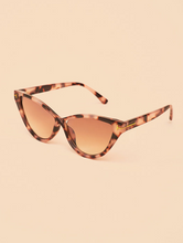 Load image into Gallery viewer, Powder - Annika Sunglasses - Tortoiseshell