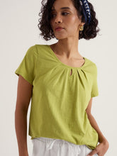 Load image into Gallery viewer, Sea Salt - Appletree T-Shirt in Avocado