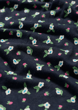 Load image into Gallery viewer, Sea Salt - Appletree T-Shirt in Bud Flower Maritime
