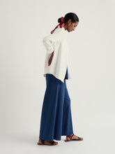 Load image into Gallery viewer, Sea Salt - Hazel Branch Shirt in Chalk