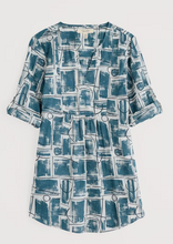 Load image into Gallery viewer, Sea Salt - Op Art Tunic in Abstract Lines Chalk