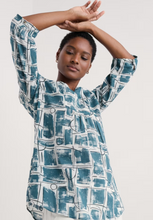Load image into Gallery viewer, Sea Salt - Op Art Tunic in Abstract Lines Chalk