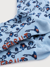 Load image into Gallery viewer, Sea Salt - Organic Cotton Arty Socks in Fax Flower Blue Fog