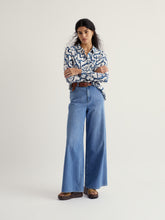 Load image into Gallery viewer, Sea Salt - Teasel Head Shirt in Ink Strokes Chalk