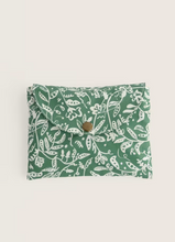 Load image into Gallery viewer, Sea Salt - Foldaway Canvas Shopper in Garden Peas Pea Pod Chalk
