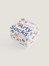 Load image into Gallery viewer, Sea Salt - Gift Box of 4 Floral Arty Socks in Bouquet Mix