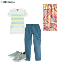 Load image into Gallery viewer, White Stuff - Everleigh Cargo Trousers in Mid Blue