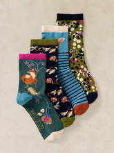 Load image into Gallery viewer, White Stuff - 4 Pack Garden Animal Ankle Socks in Green Multi