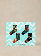 Load image into Gallery viewer, White Stuff - 4 Pack Garden Animal Ankle Socks in Green Multi