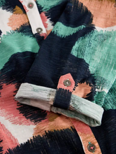 Load image into Gallery viewer, White Stuff - Annie Jersey Shirt in Navy Print