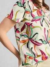 Load image into Gallery viewer, White Stuff - Susie V Neck Linen Tee in Ivory Print