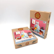 Load image into Gallery viewer, Corinne Lapierre - Mini Felt Craft Kit - Mrs Cat Loves Knitting
