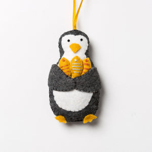 Corinne Lapierre - Felt Craft Mini Kit Penguin