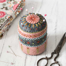 Load image into Gallery viewer, Corinne Lapierre - Mini Felt Craft Kit - Pin Cushion
