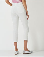 Load image into Gallery viewer, Crew Clothing - Cropped Jeans in White
