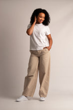 Load image into Gallery viewer, Lunar - Jayne III Trainer in White
