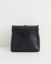 Load image into Gallery viewer, Fable - Buckle Bag Black

