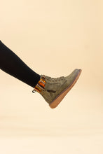 Load image into Gallery viewer, Lunar - California Wide Fit Boot in Olive
