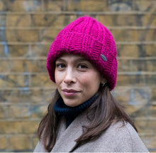 Load image into Gallery viewer, Kusan - PK2525 Thick Yarn Beanie - Magenta

