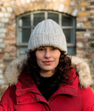 Load image into Gallery viewer, Kusan - PK2525 Thick Yarn Beanie - Oatmeal
