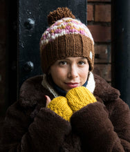 Load image into Gallery viewer, Kusan - PK2631 Uneven Yarn Bobble Hat - Brown Pink
