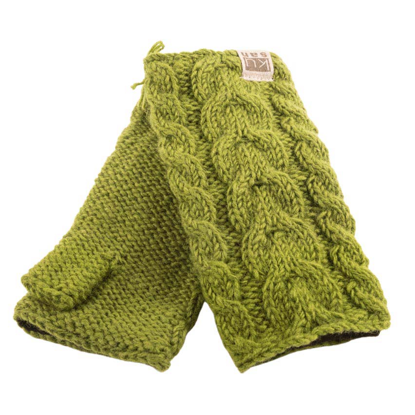 Kusan - Cable Knit Handwarmers  Green