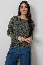 Load image into Gallery viewer, Lily &amp; Me - Riverside Top Fern in Navy
