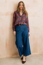 Load image into Gallery viewer, Lily &amp; Me - Leafwork Beech Shirt in Navy
