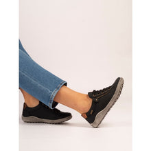 Load image into Gallery viewer, Lunar - Sloan Waterproof Trainer in Black
