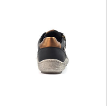 Load image into Gallery viewer, Lunar - Sloan Waterproof Trainer in Black
