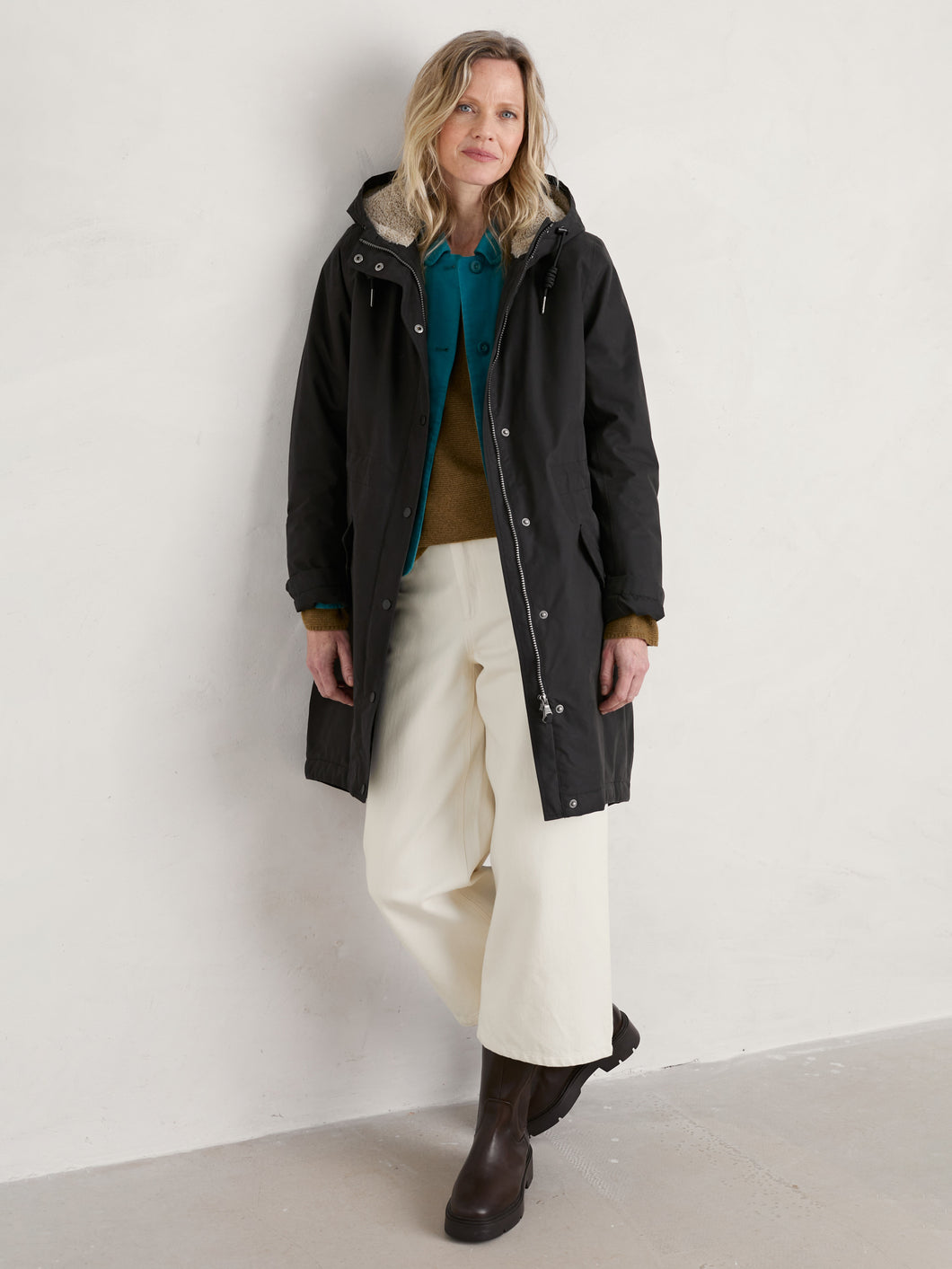 Sea Salt - Plant Hunter 2 Coat - Onyx