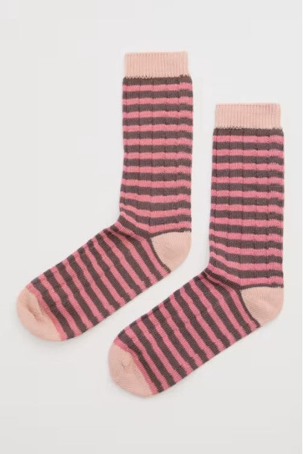 Sea Salt - Bloomin Good Socks in Dolma Pink Grass