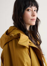 Load image into Gallery viewer, Sea Salt - Portheras Jacket in Pear
