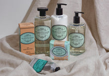 Load image into Gallery viewer, TSTC - Naturally European Sea Kelp &amp; Cedar Shower Gel
