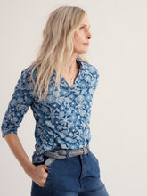 Load image into Gallery viewer, Sea Salt - Wavecrest Shirt in Sketchbook Blooms Marine
